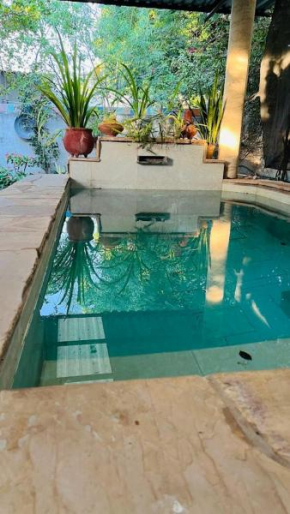 House near Central Park Merida with Pool